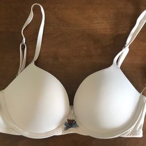 Nude gilly Hicks push up bra